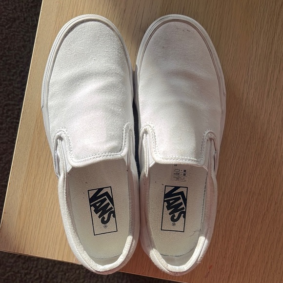 White VANS - Picture 1 of 5